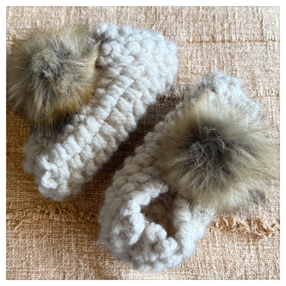 Hand knit Cozy Slippers w Poms - Picture 1 of 5